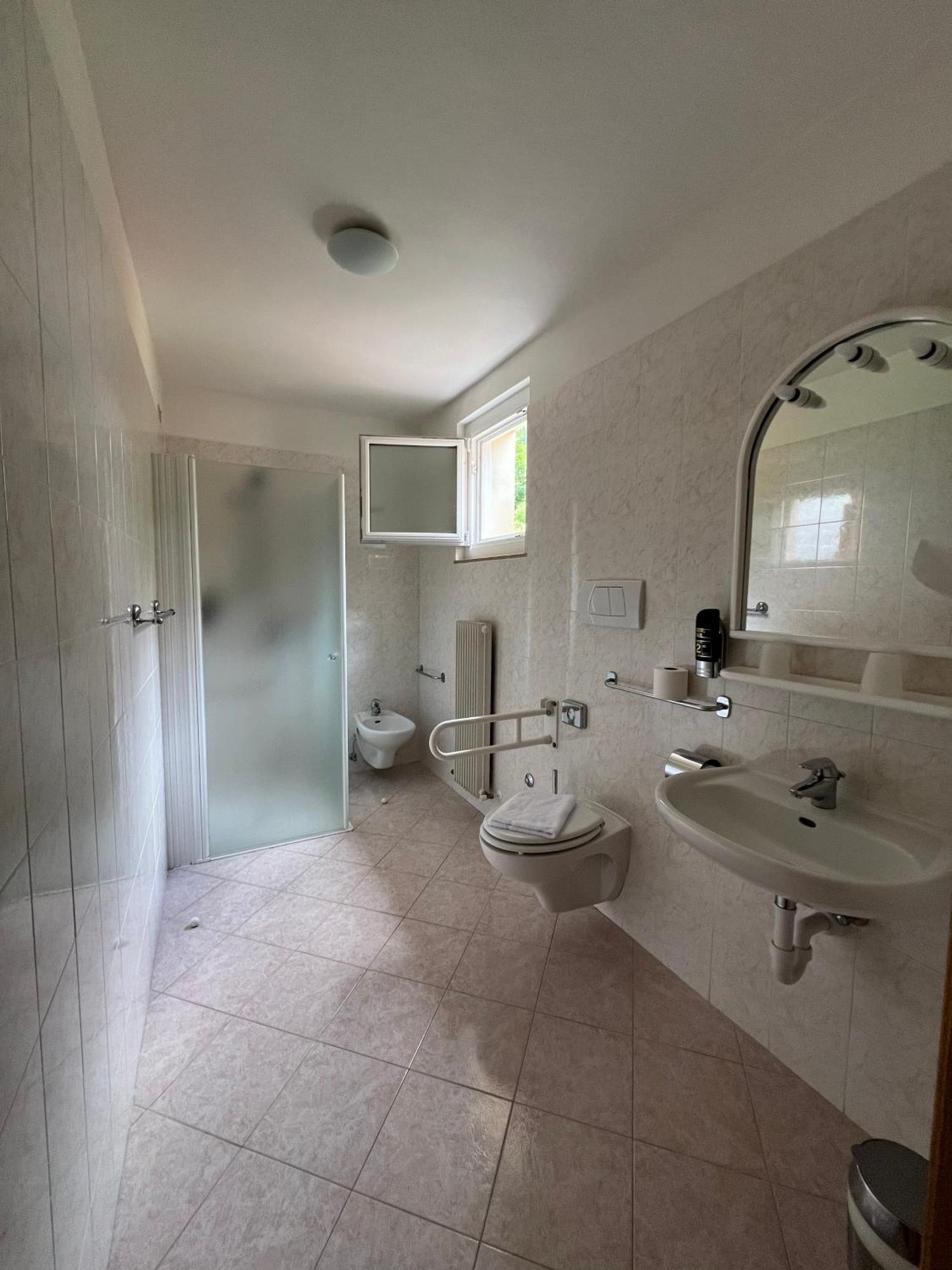 Hotel Lory - Molveno - Dolomiti Экстерьер фото